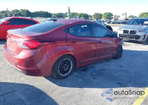 2016 Hyundai Elantra Se z USA, uszkodzony, nr VIN 5NPDH4AE2GH734373